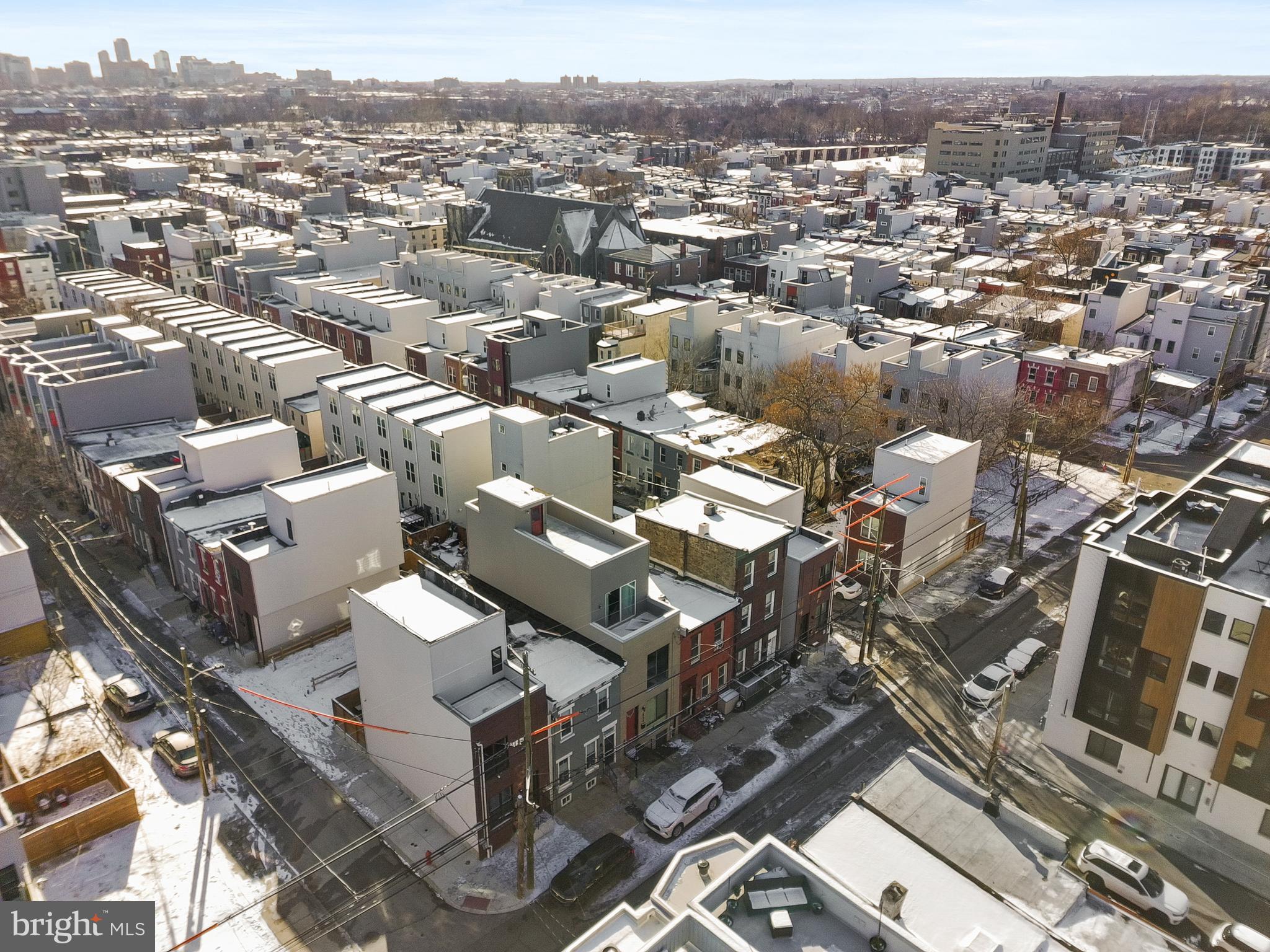 2714 W JEFFERSON STREET