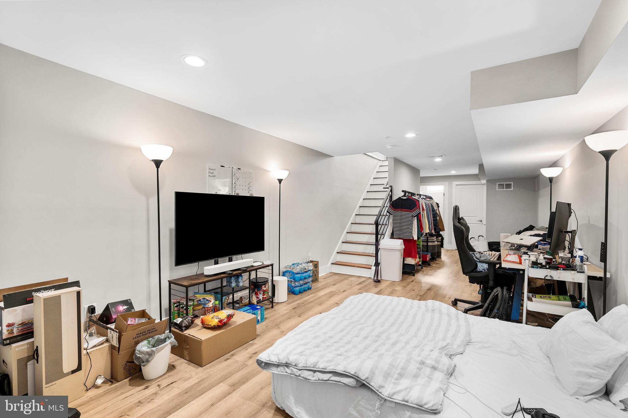 2714 W JEFFERSON STREET