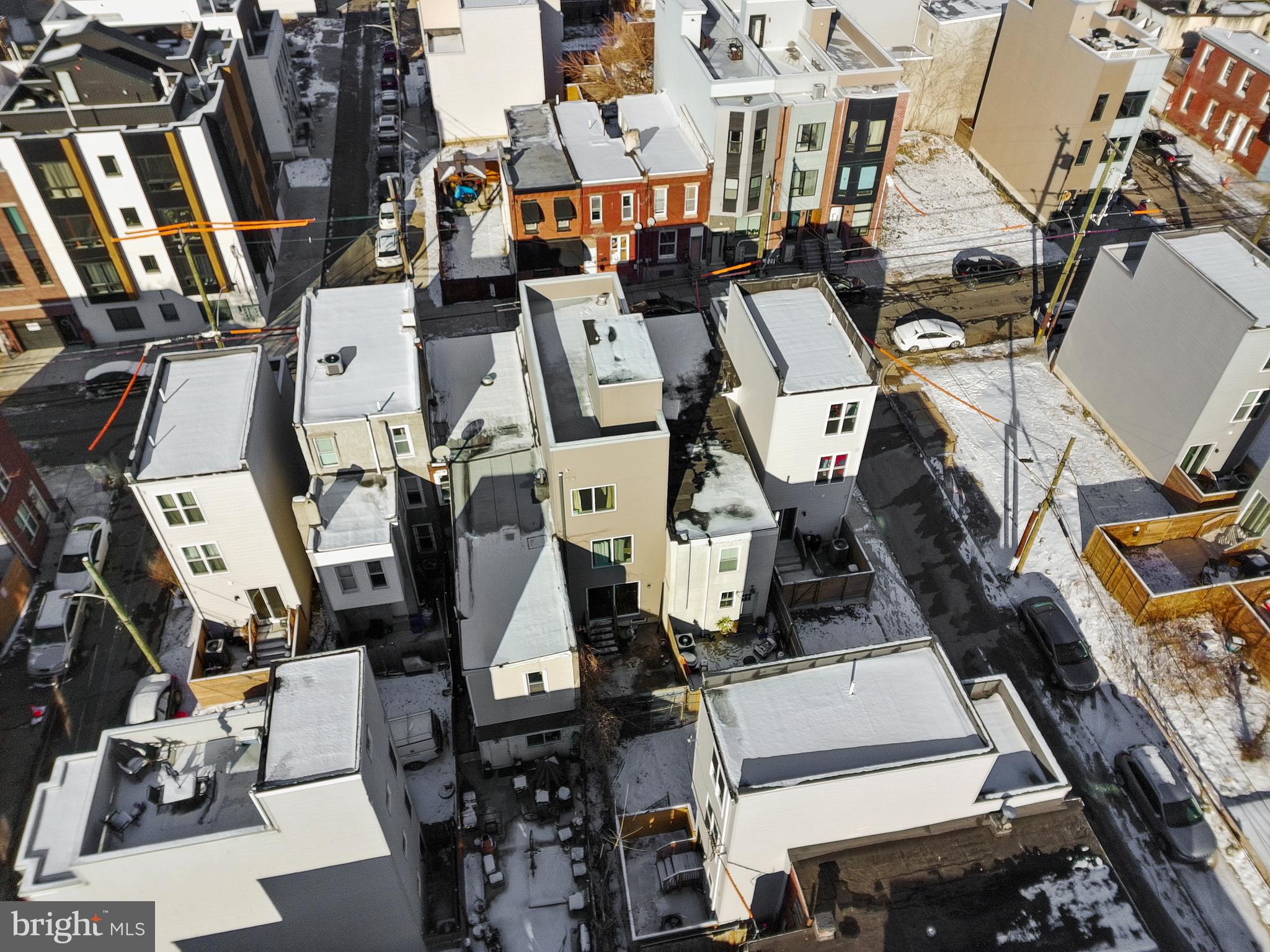 2714 W JEFFERSON STREET