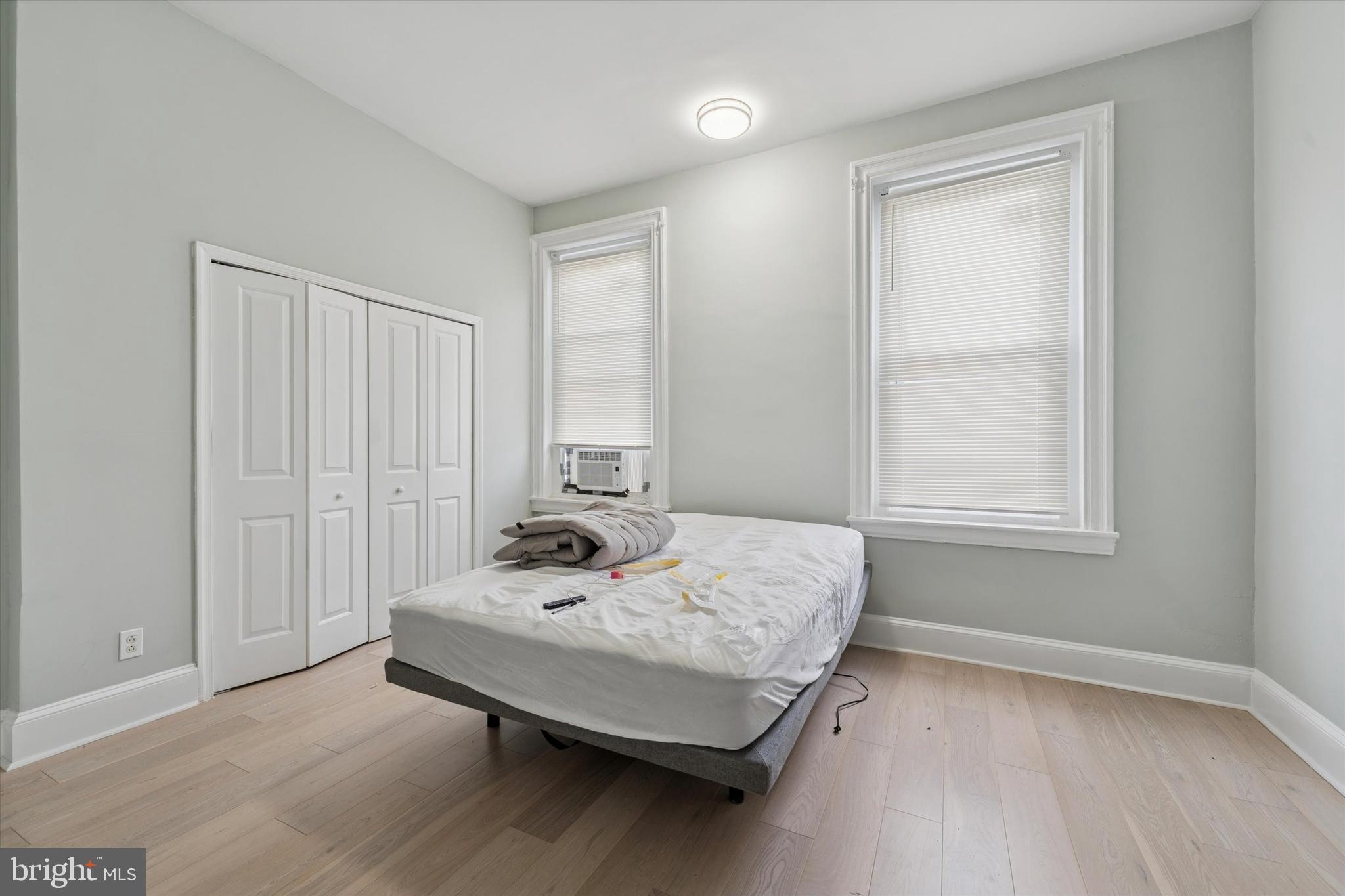 2422 W NORRIS STREET