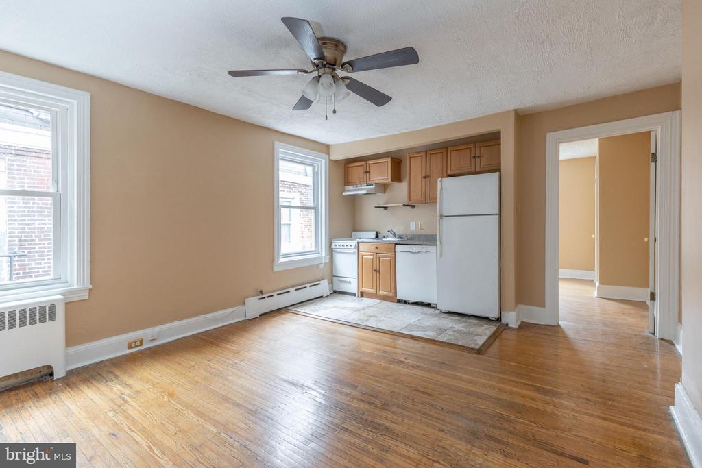2032 CHESTNUT STREET 3R
