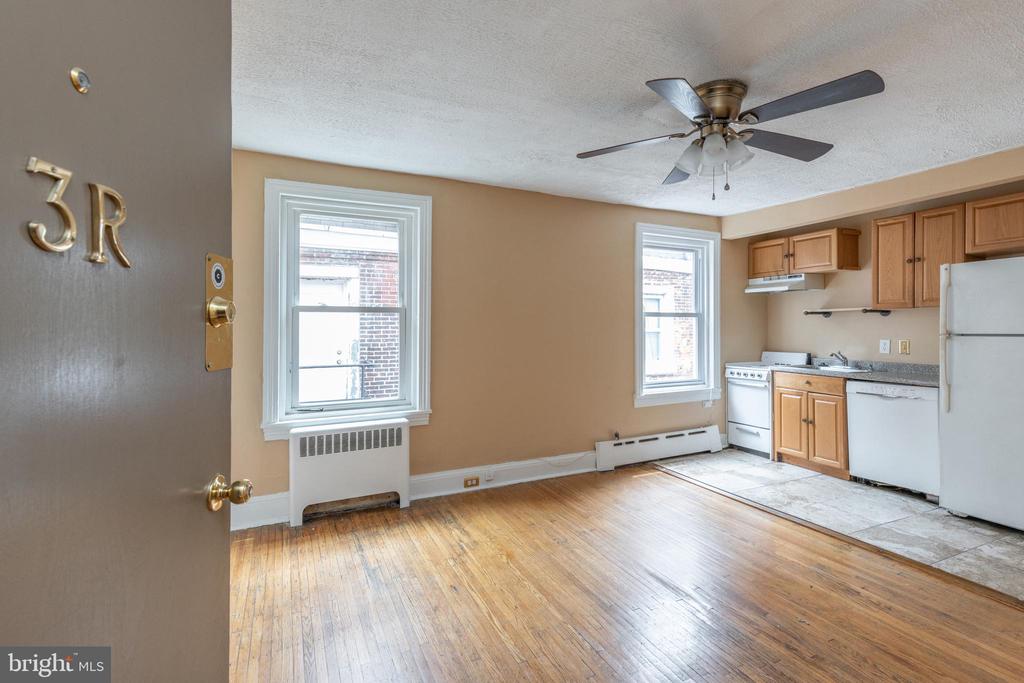 2032 CHESTNUT STREET 3R