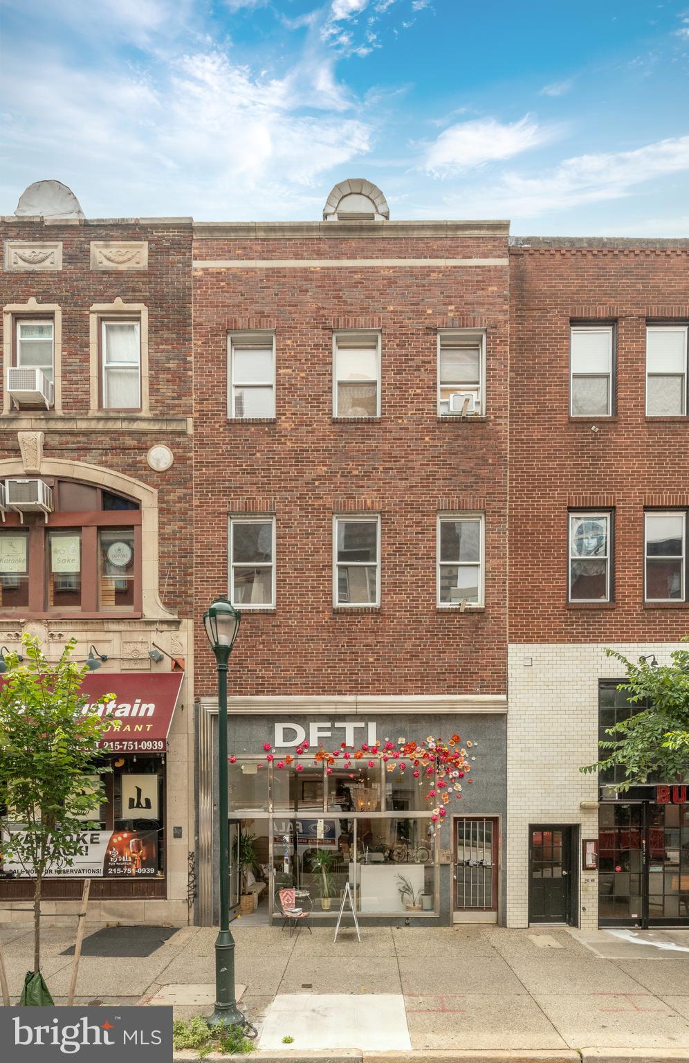 2032 CHESTNUT STREET 3R