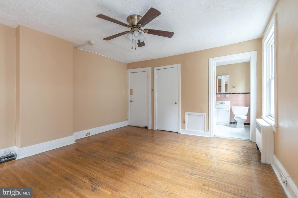 2032 CHESTNUT STREET 3R