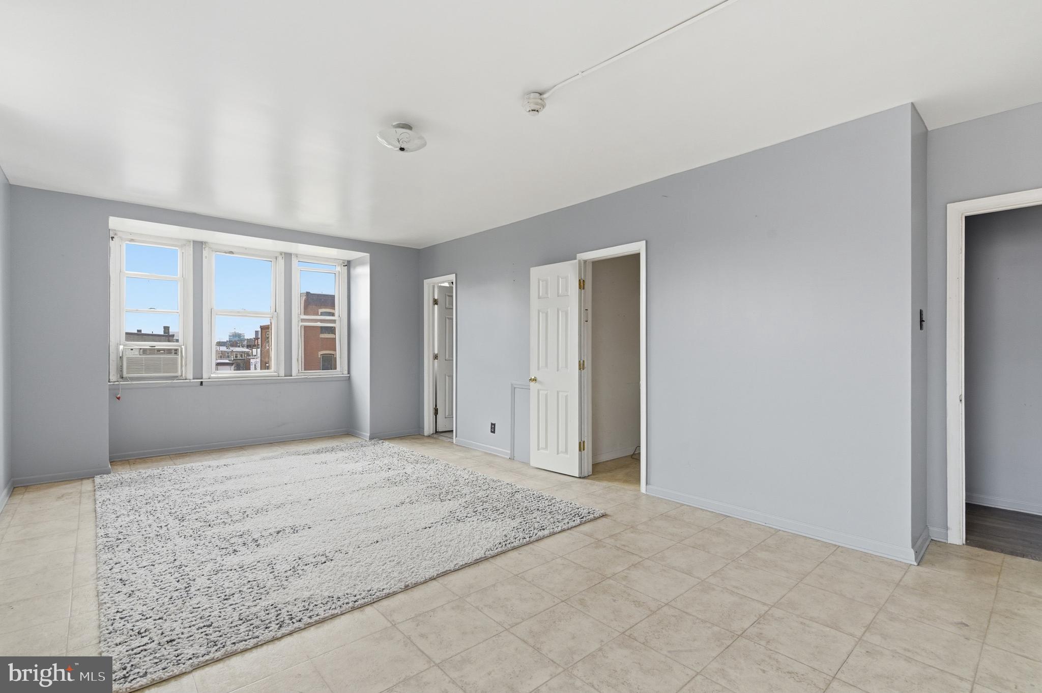 2801 W GIRARD AVENUE