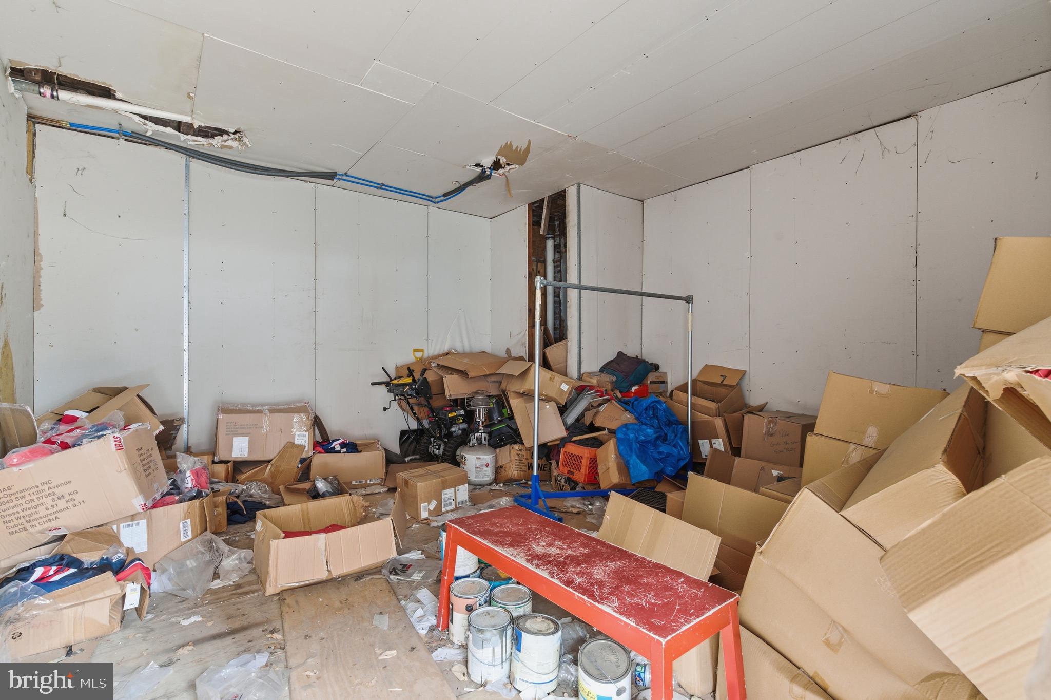 2801 W GIRARD AVENUE