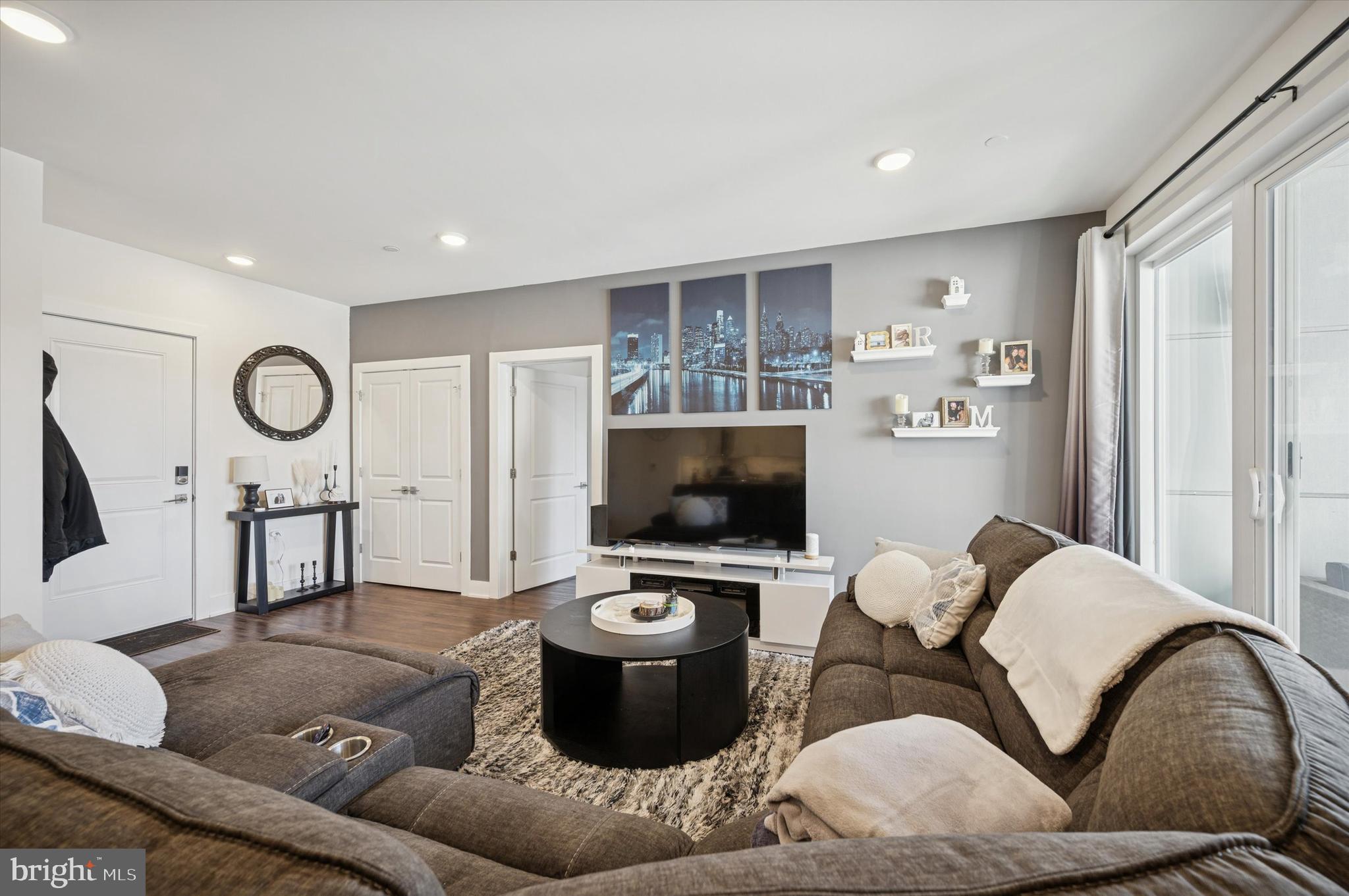 1148 N 2ND STREET 2D