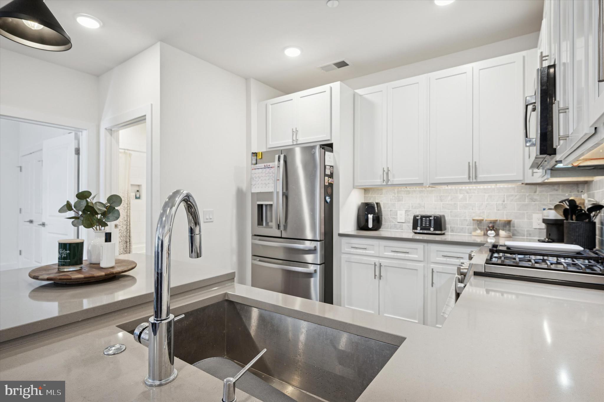 1148 N 2ND STREET 2D