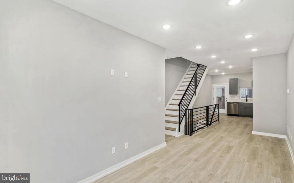 2426 JASPER STREET A