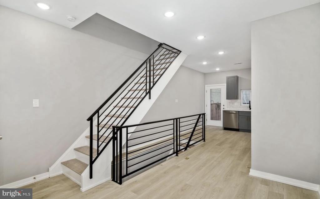 2426 JASPER STREET A