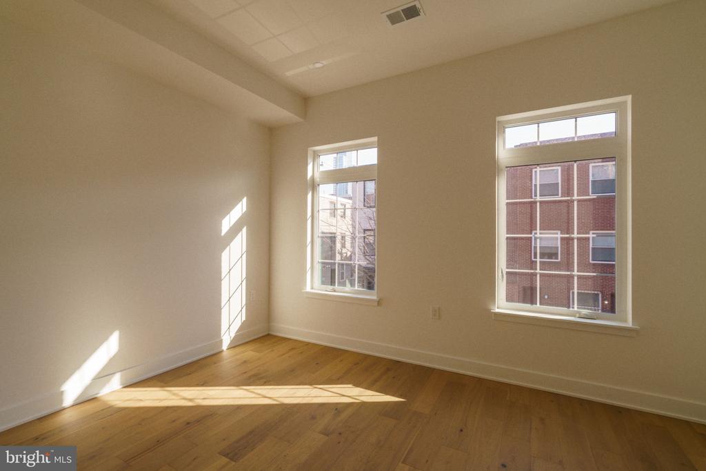 520 S 17TH STREET
