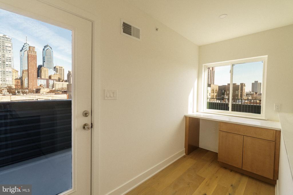 520 S 17TH STREET