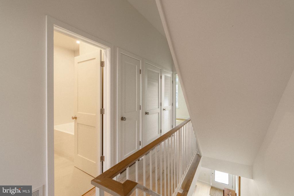 520 S 17TH STREET