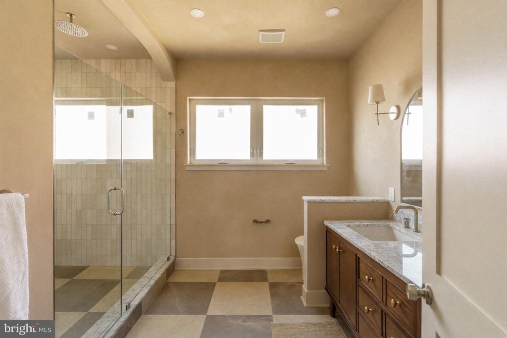 520 S 17TH STREET