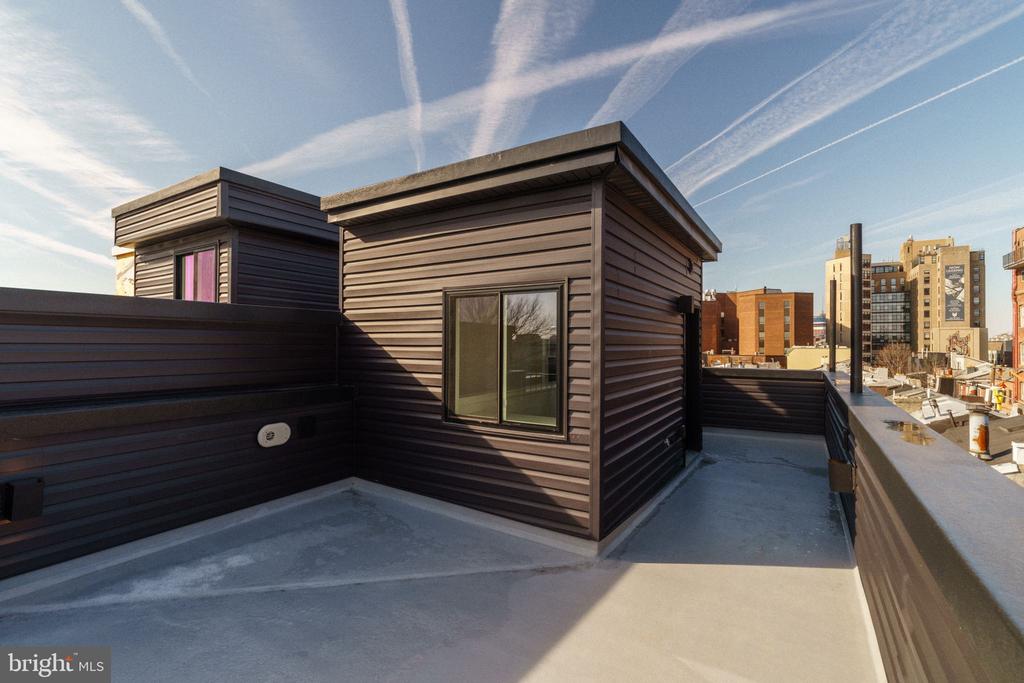 520 S 17TH STREET
