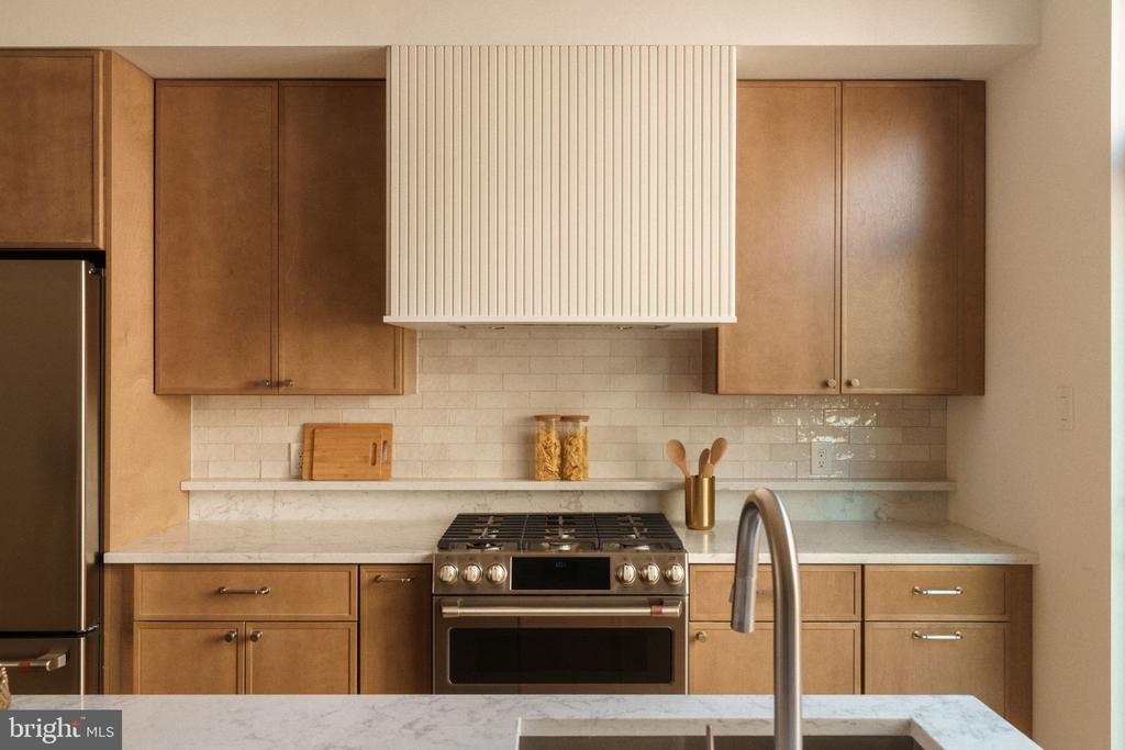 520 S 17TH STREET