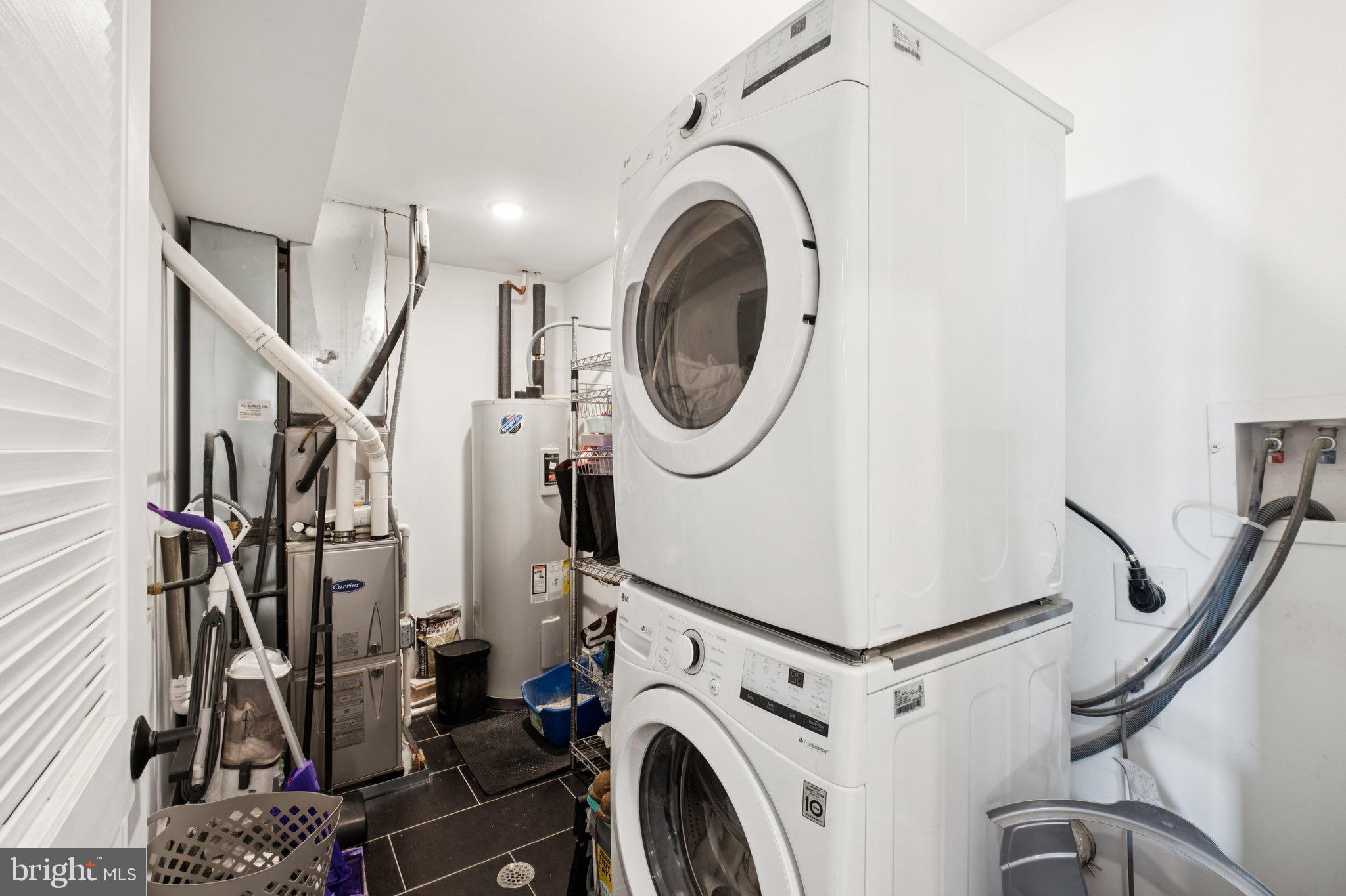 1232 N FRONT STREET 4B