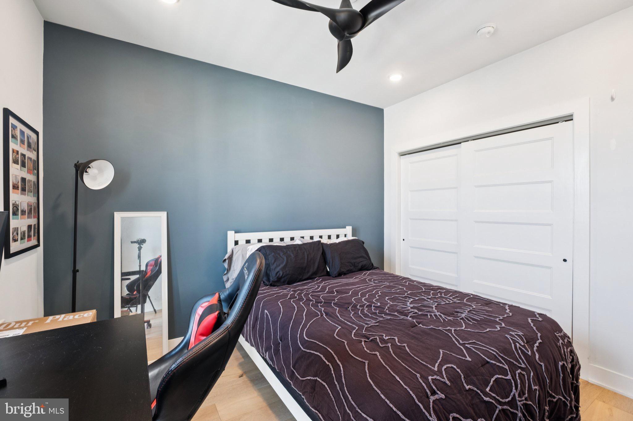 1232 N FRONT STREET 4B