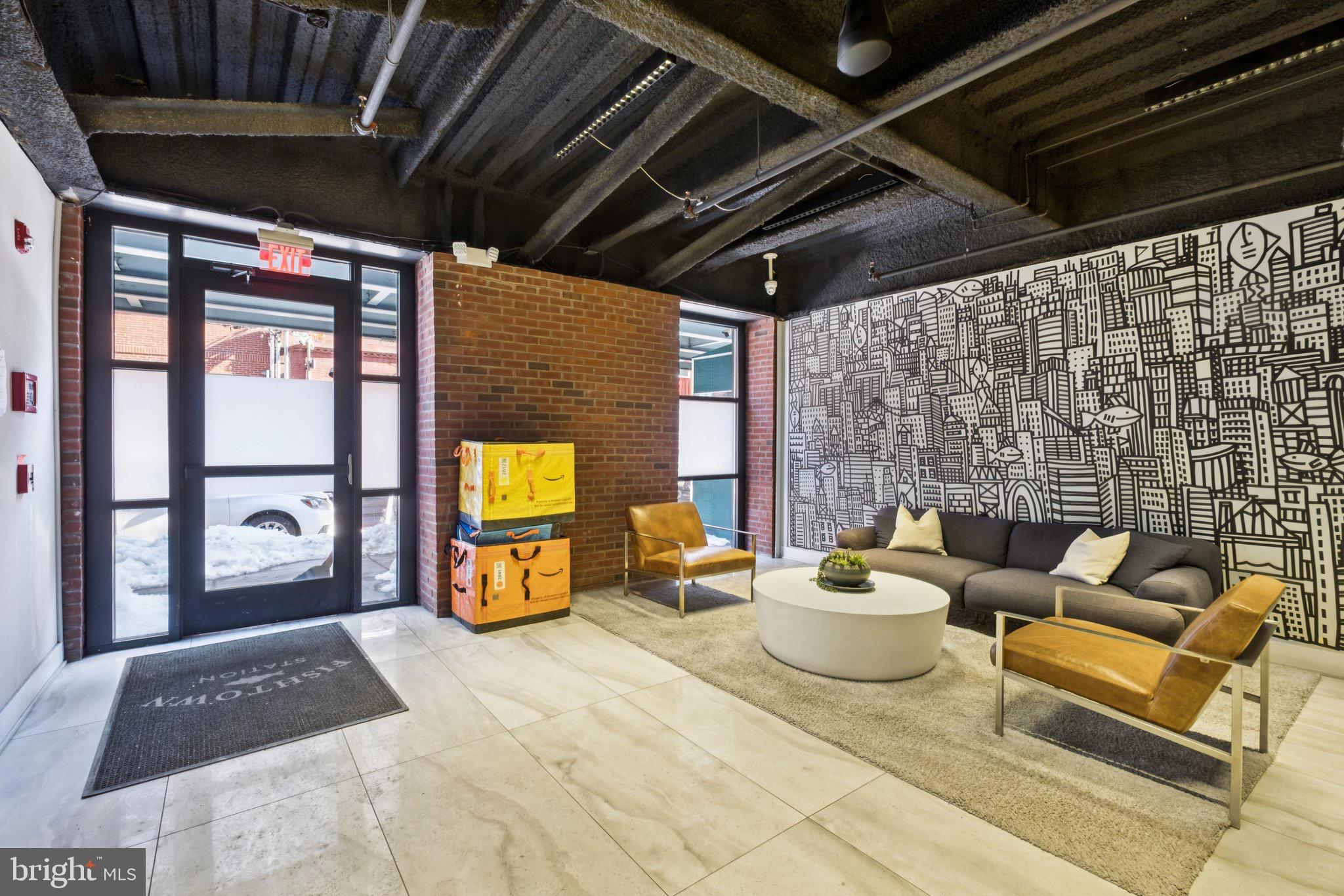 1232 N FRONT STREET 4B