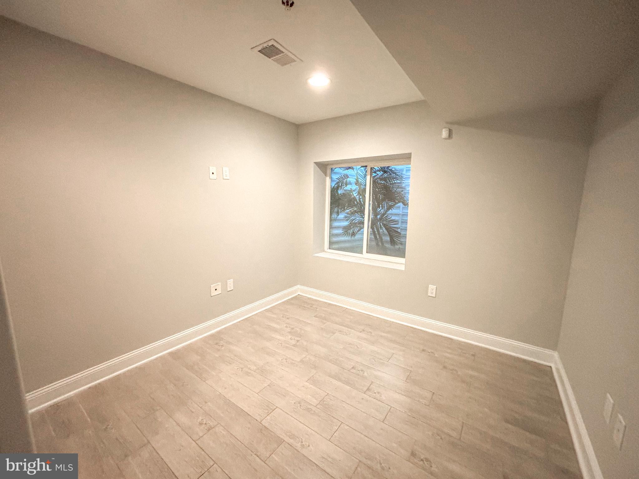 1526 S CLEVELAND STREET