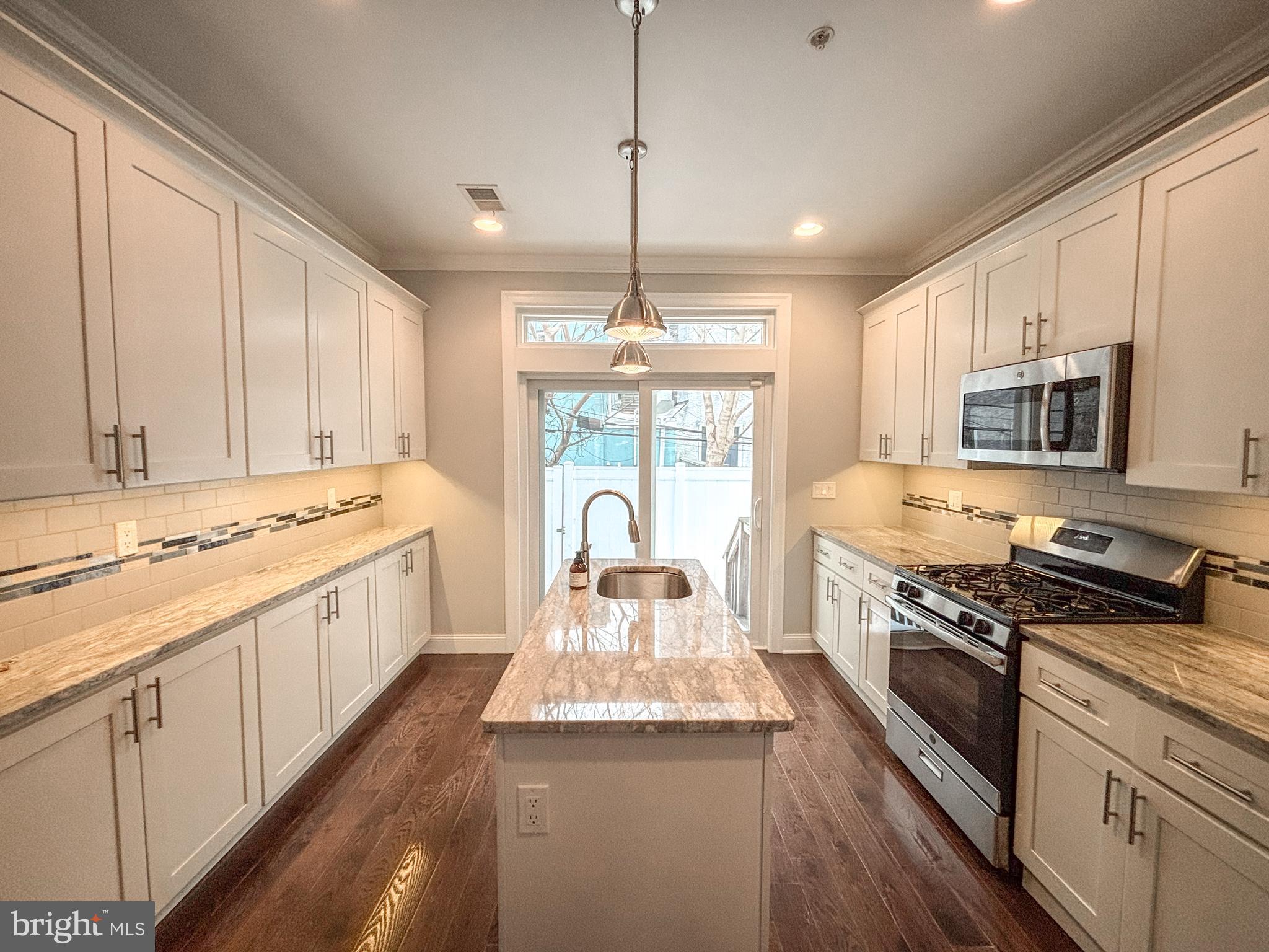 1526 S CLEVELAND STREET