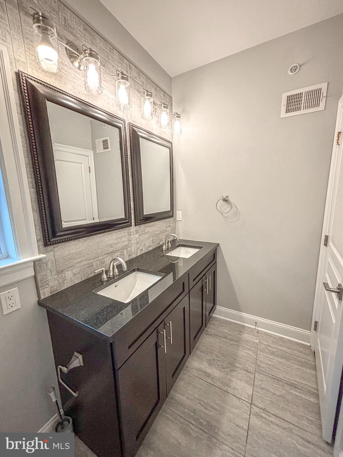 1526 S CLEVELAND STREET