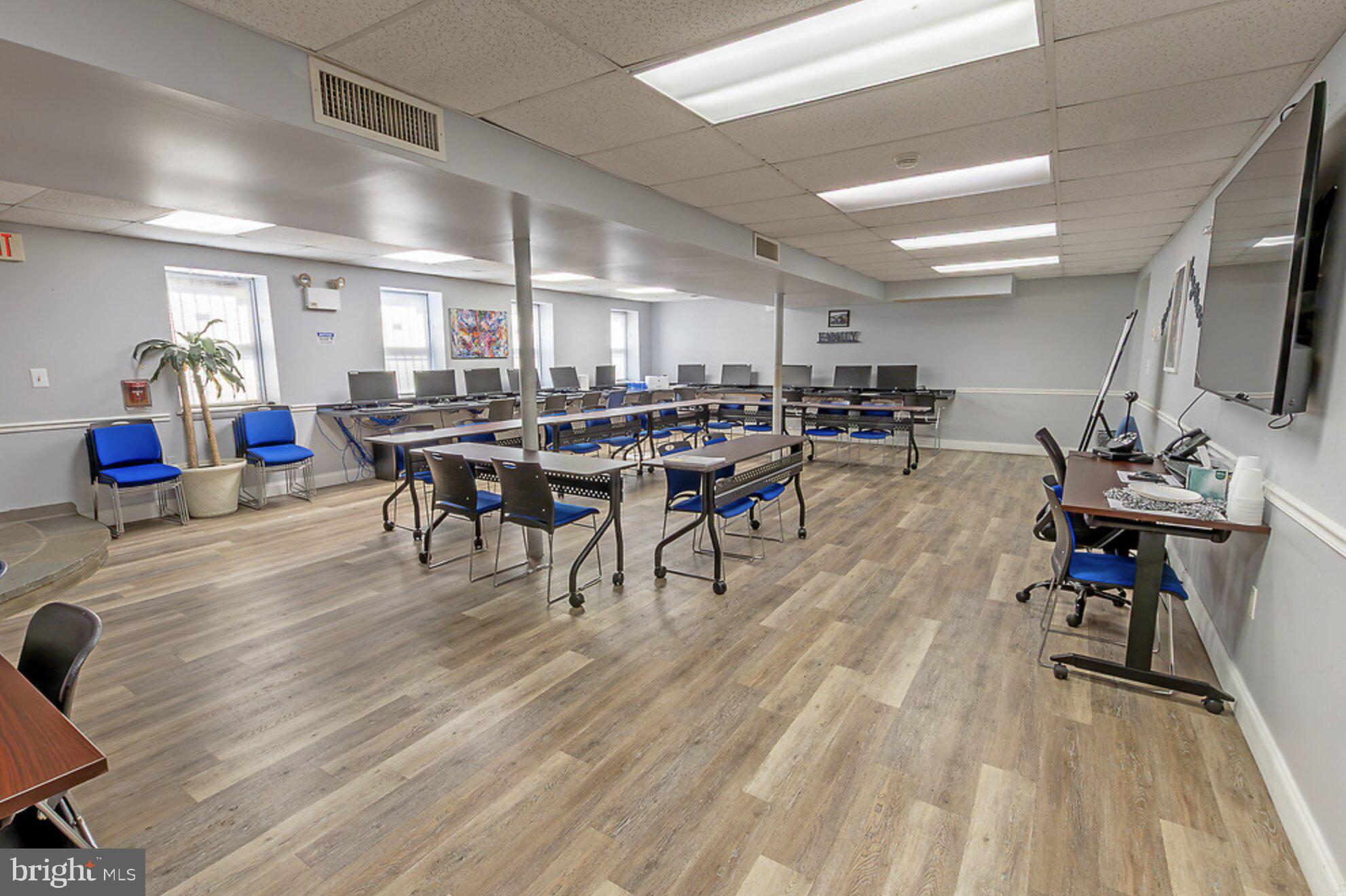 53 E ARMAT STREET 69