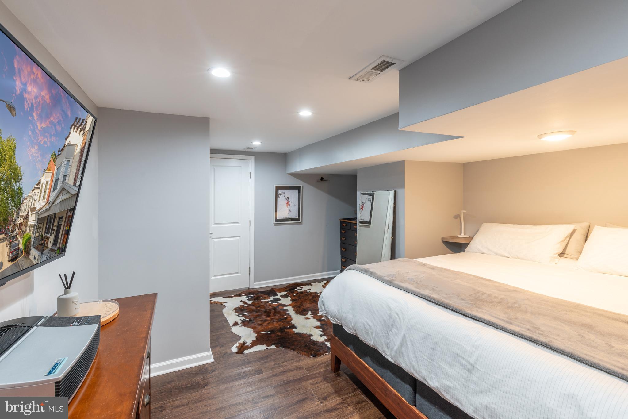 1619 N CORLIES STREET