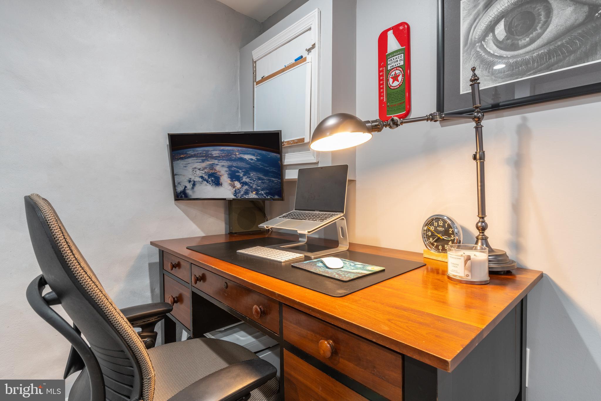 1619 N CORLIES STREET