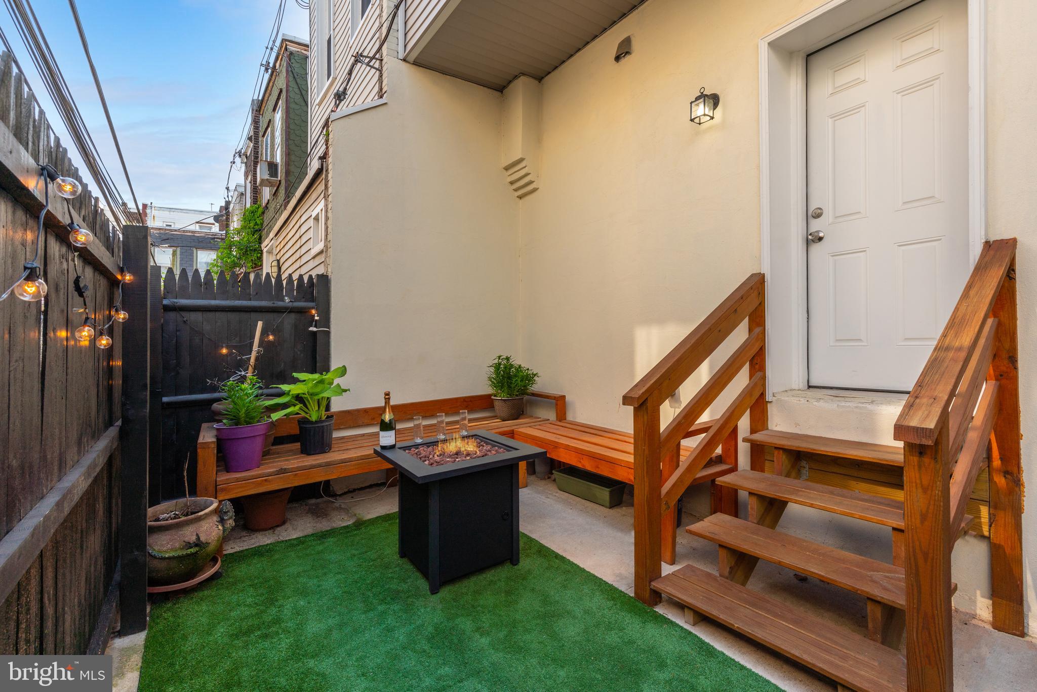 1619 N CORLIES STREET