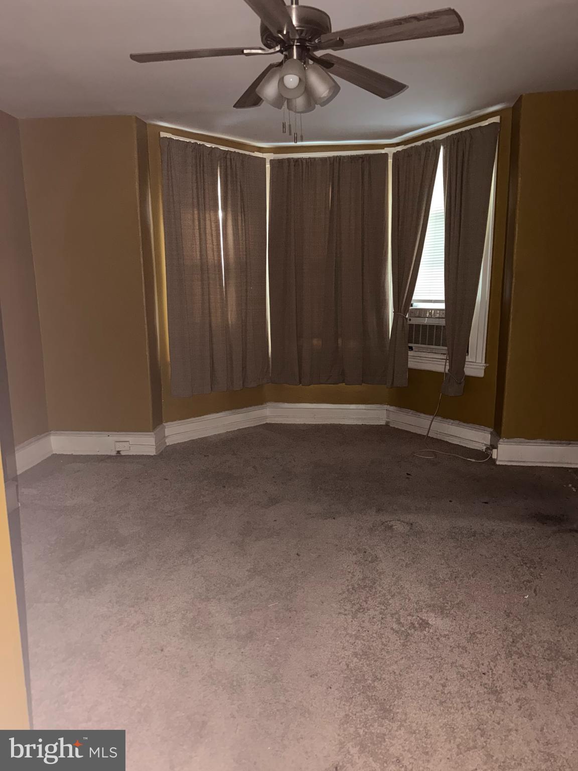 4547 N SMEDLEY STREET