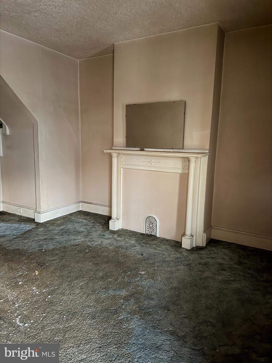 4547 N SMEDLEY STREET