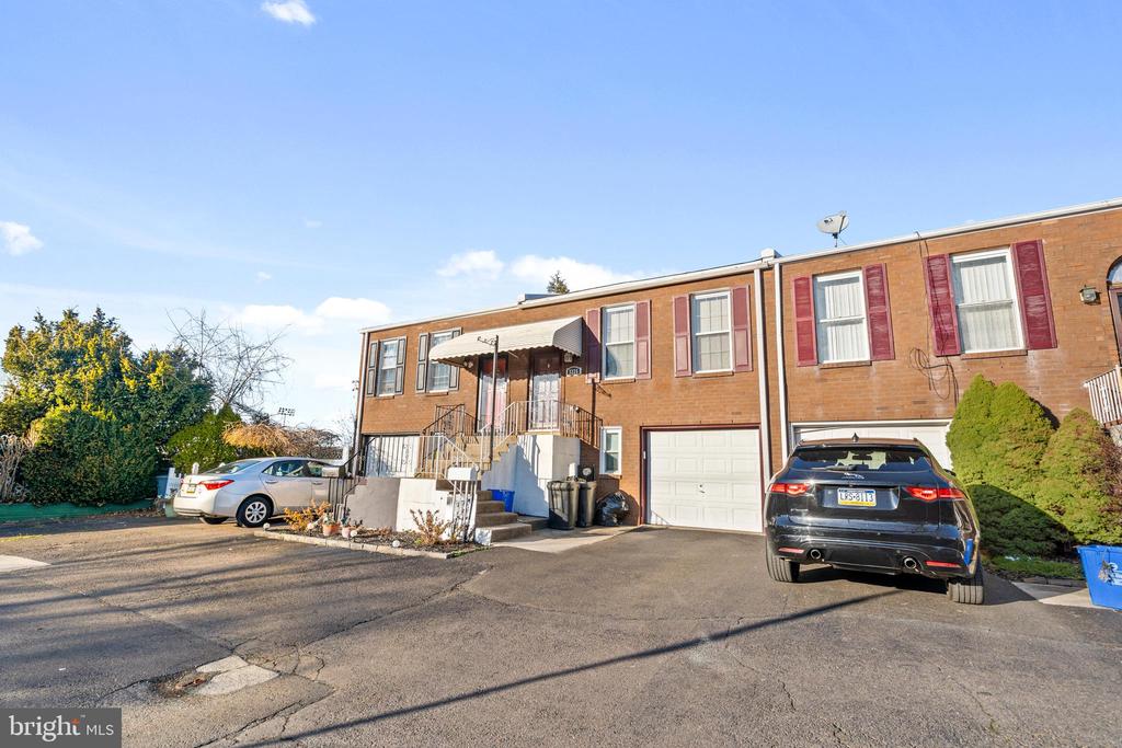 3335 RED LION ROAD