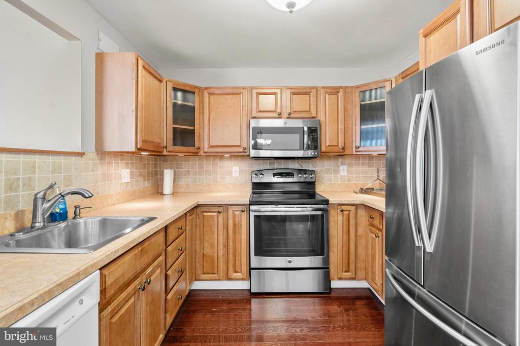 3335 RED LION ROAD