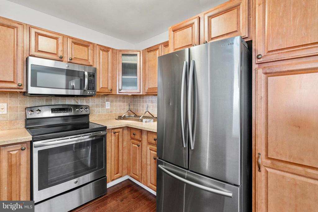 3335 RED LION ROAD