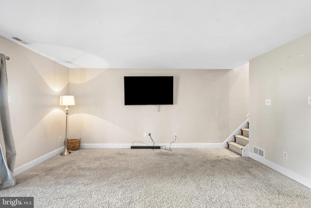 3335 RED LION ROAD