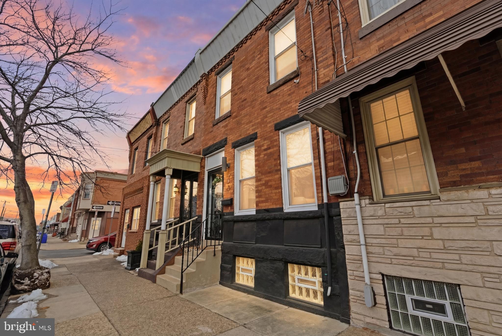 2427 E CLEARFIELD STREET