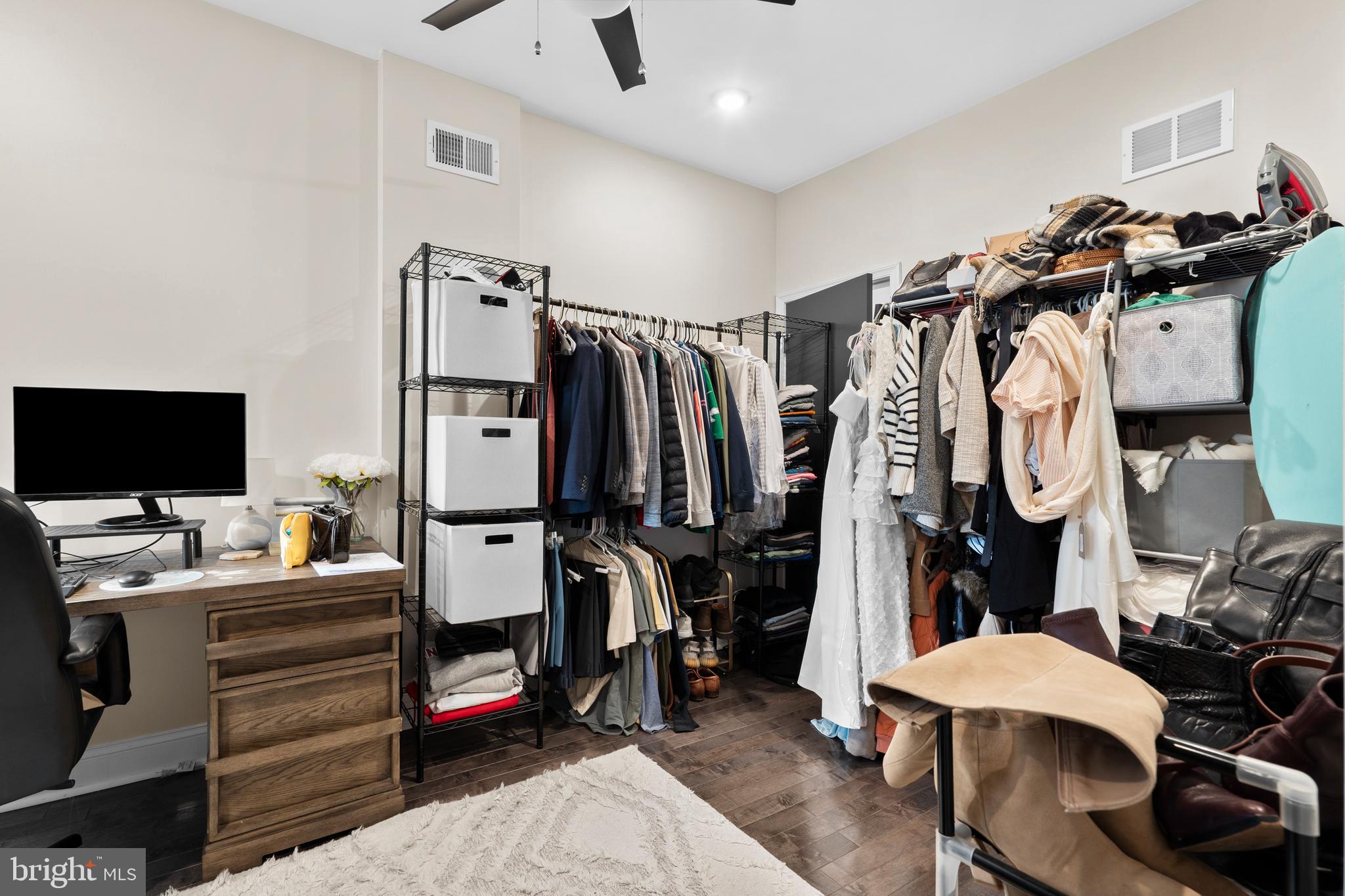 2427 E CLEARFIELD STREET