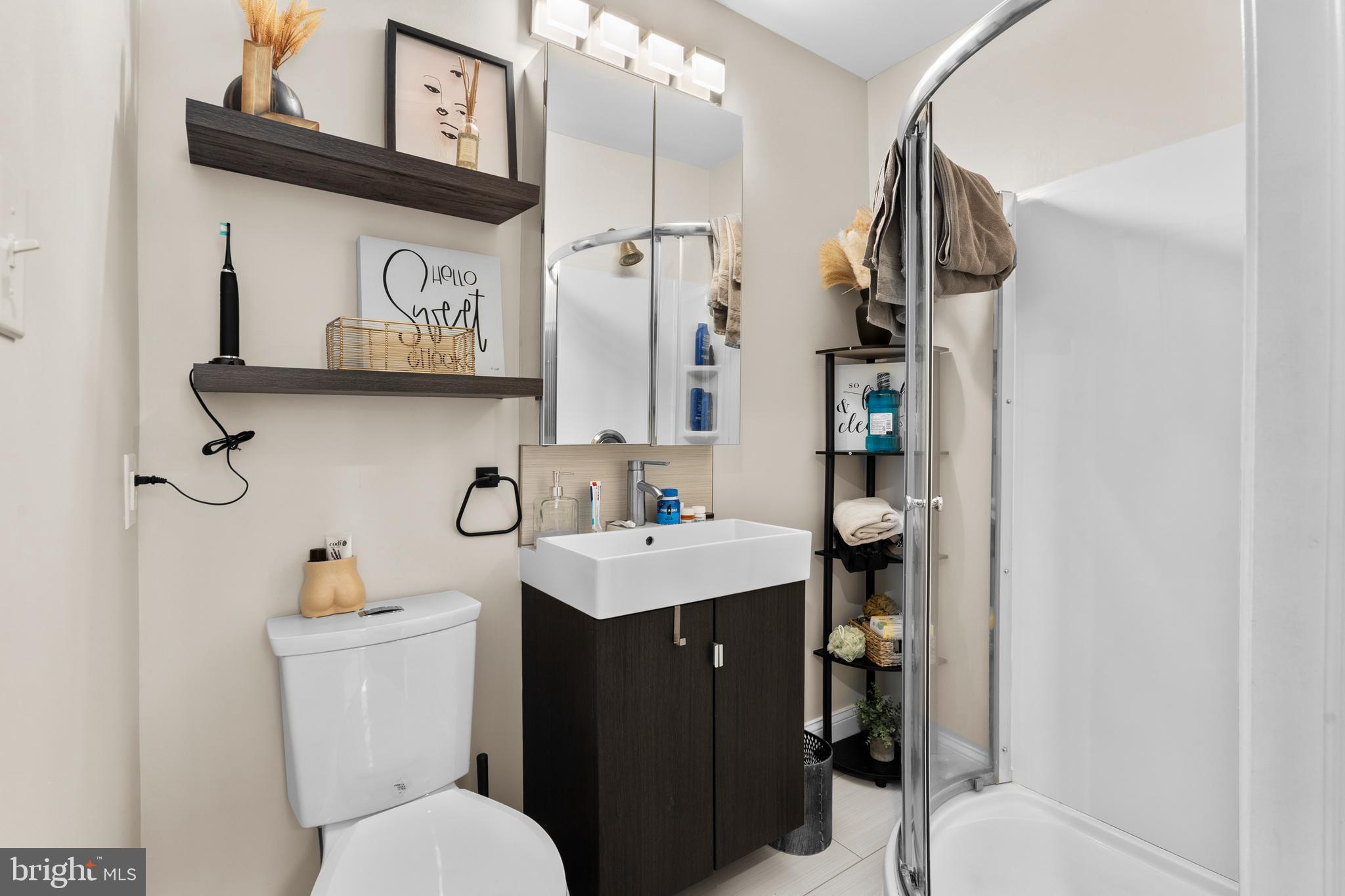 2427 E CLEARFIELD STREET