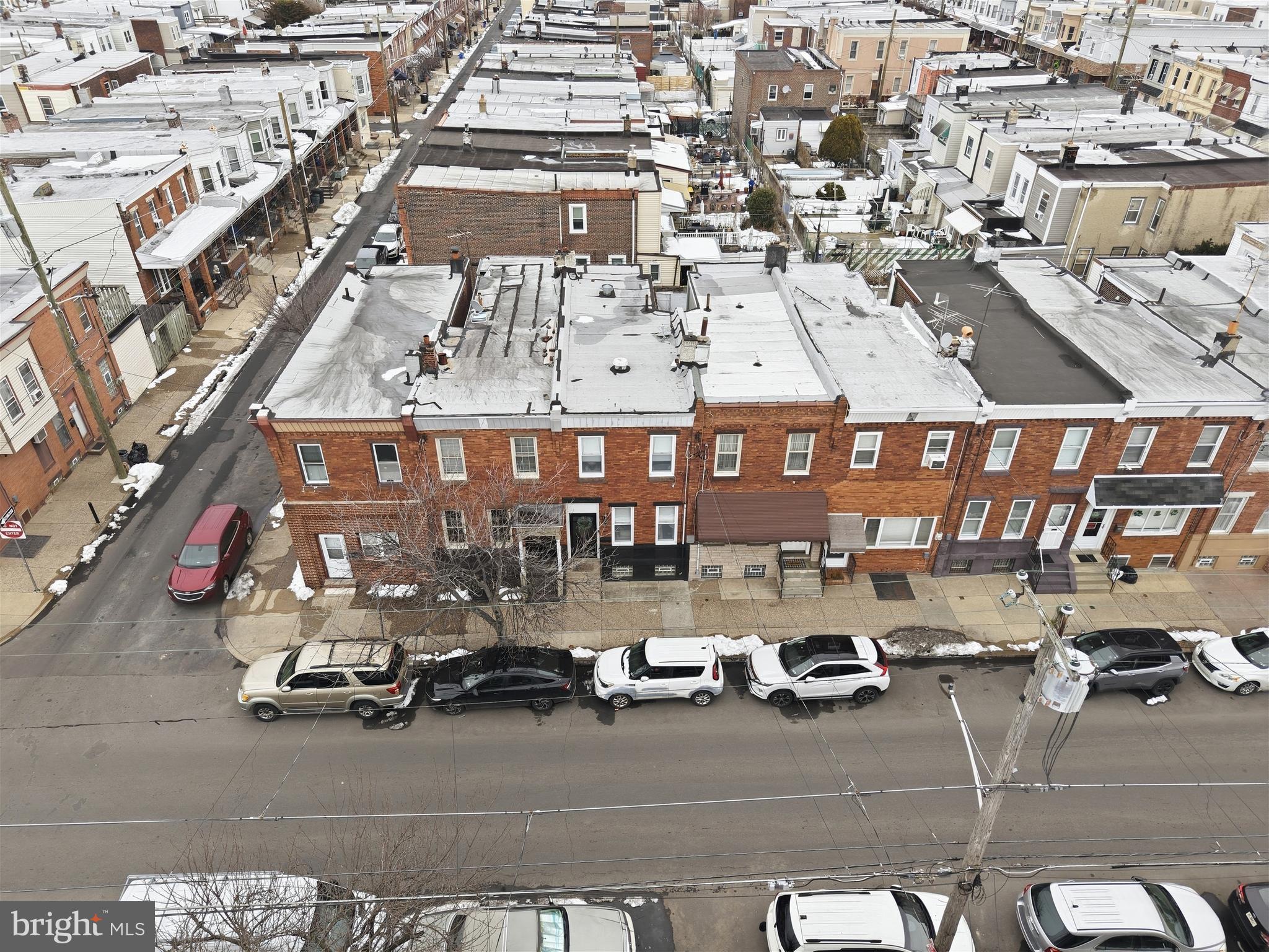 2427 E CLEARFIELD STREET