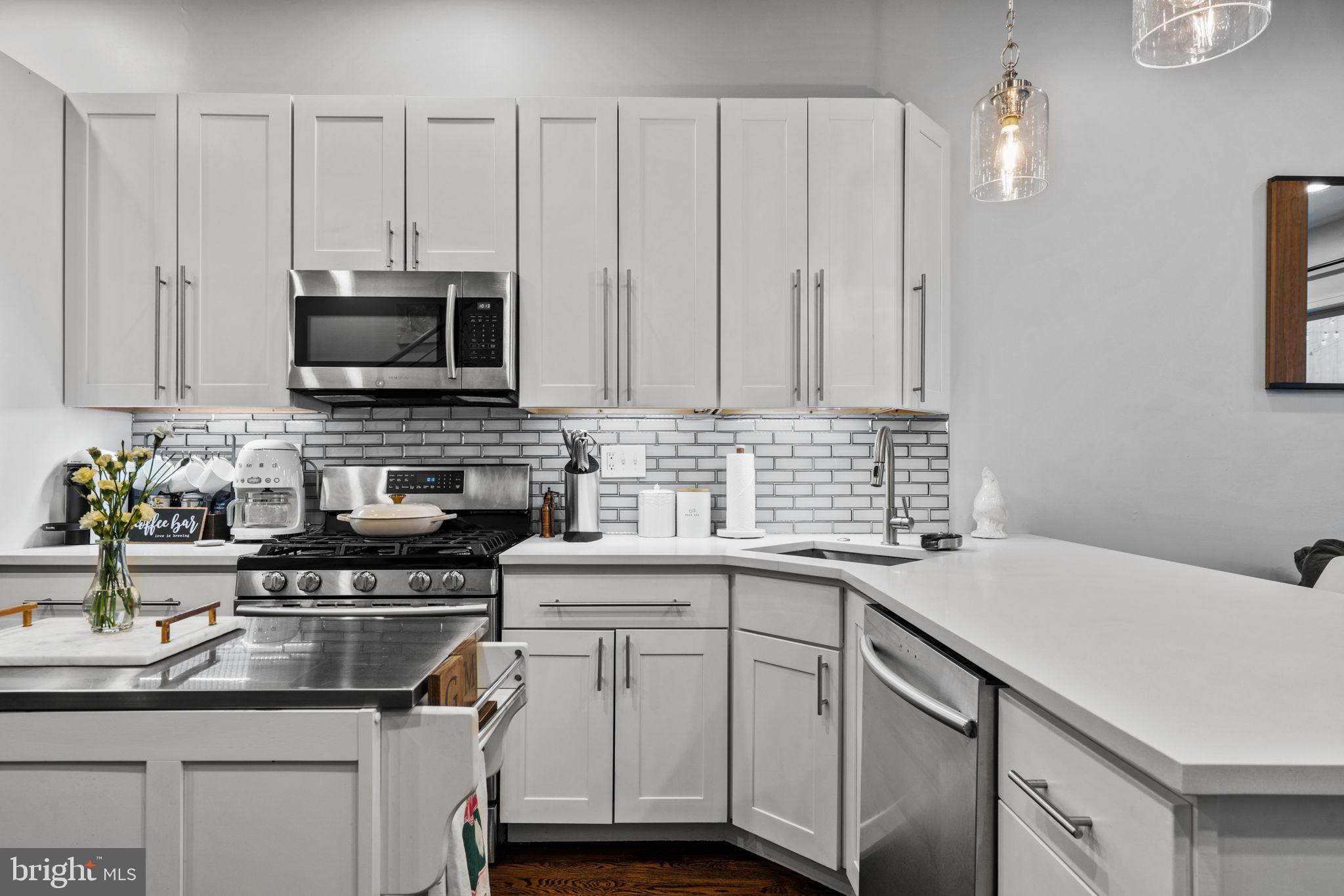 1516 N PALETHORP STREET