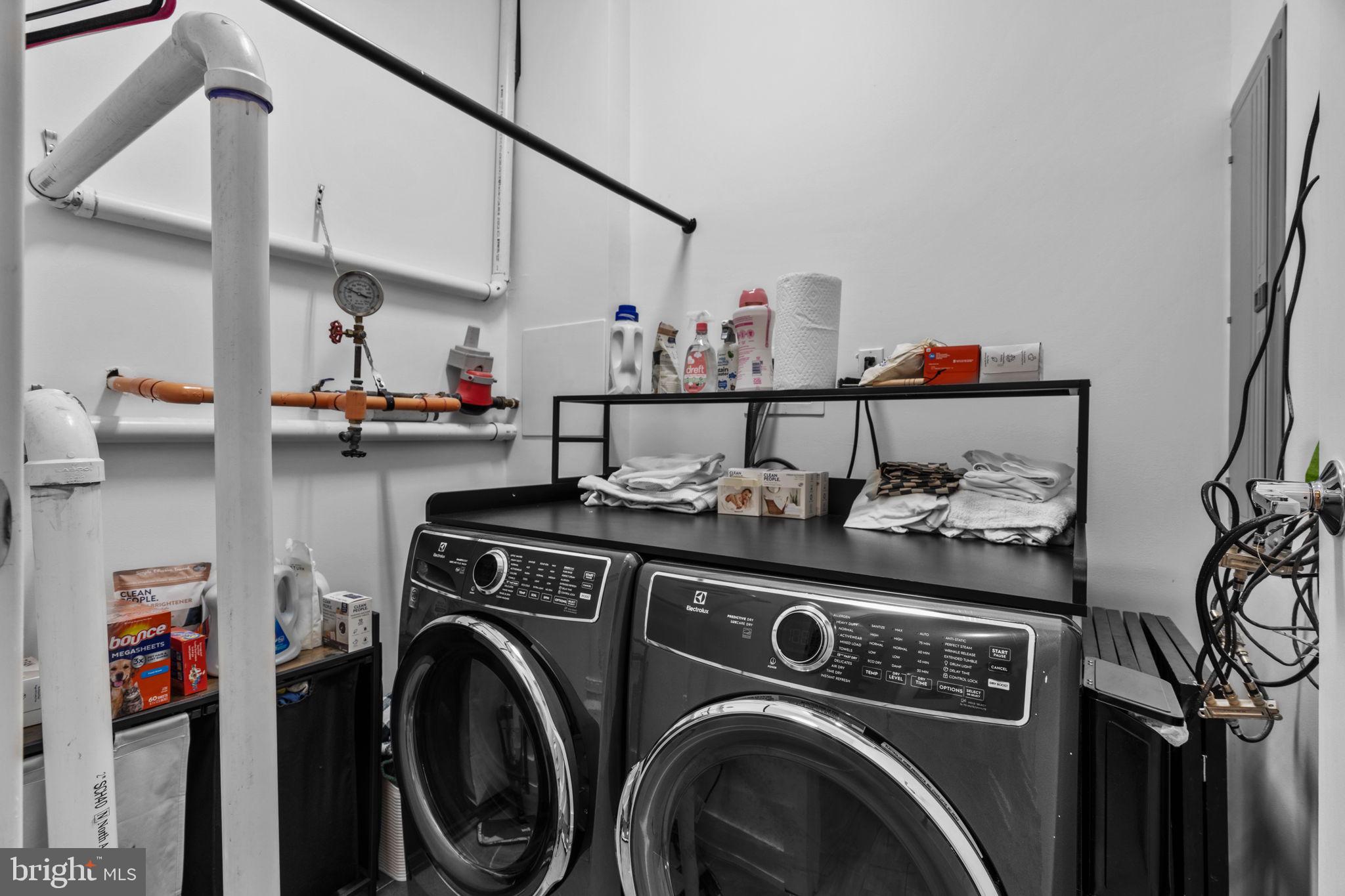 1516 N PALETHORP STREET