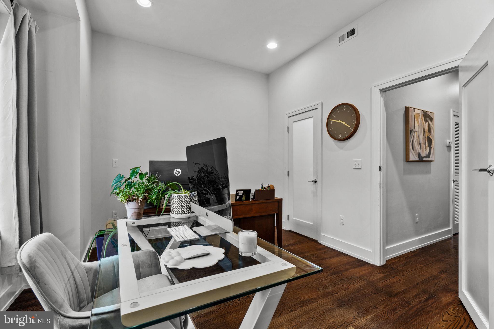 1516 N PALETHORP STREET