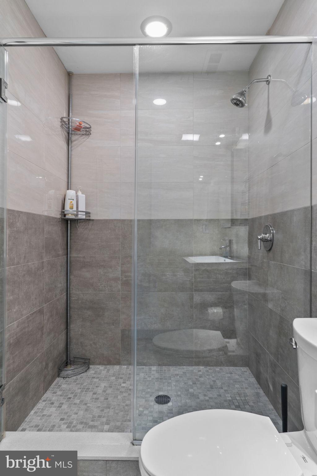 1516 N PALETHORP STREET