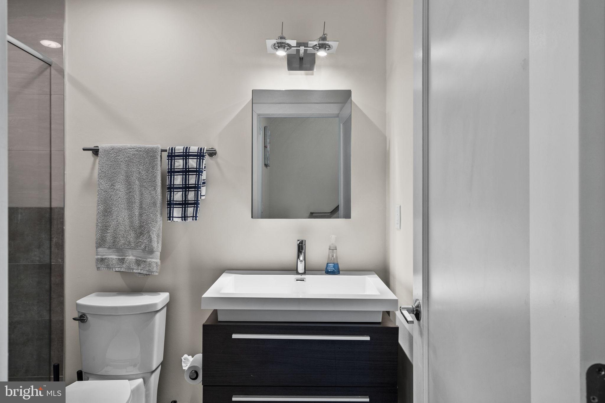 1516 N PALETHORP STREET