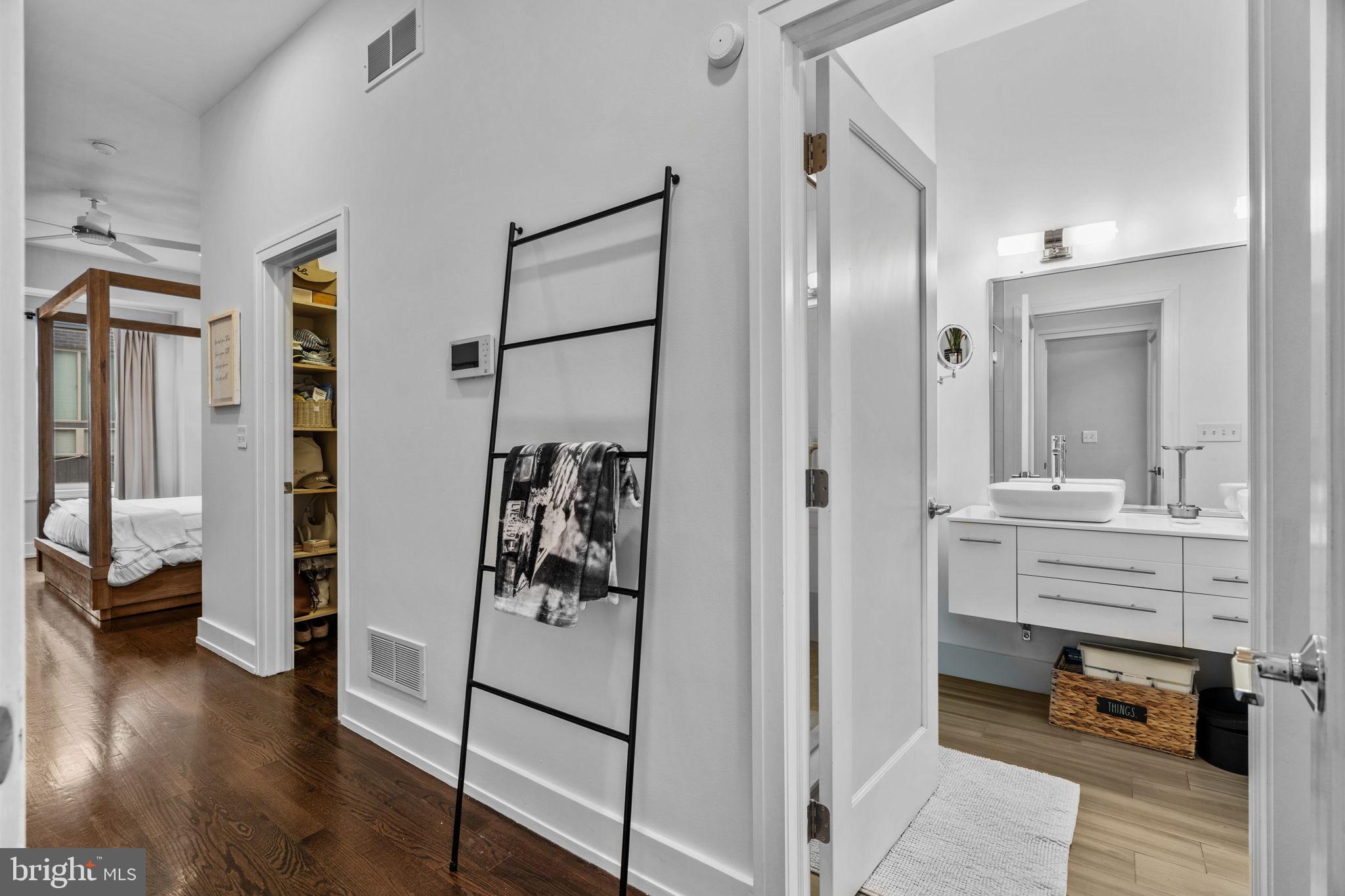 1516 N PALETHORP STREET