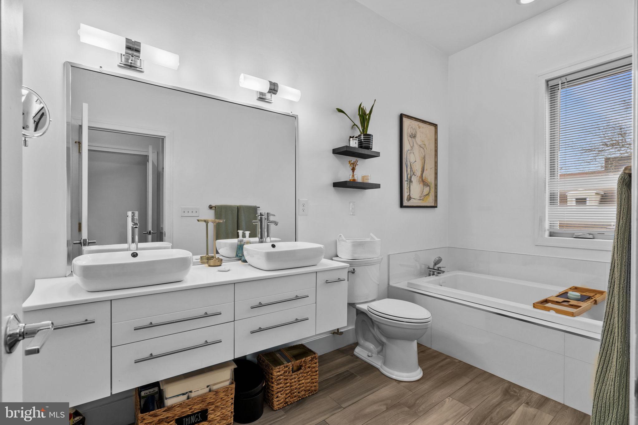 1516 N PALETHORP STREET