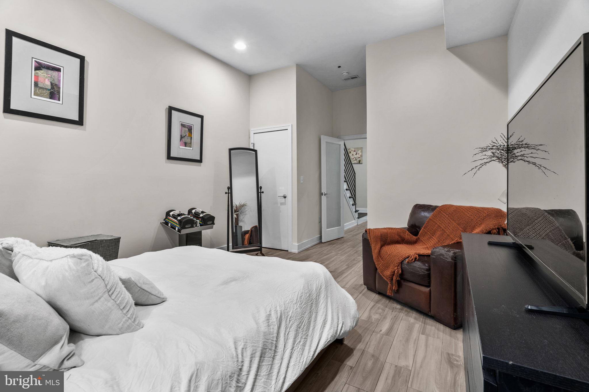 1516 N PALETHORP STREET