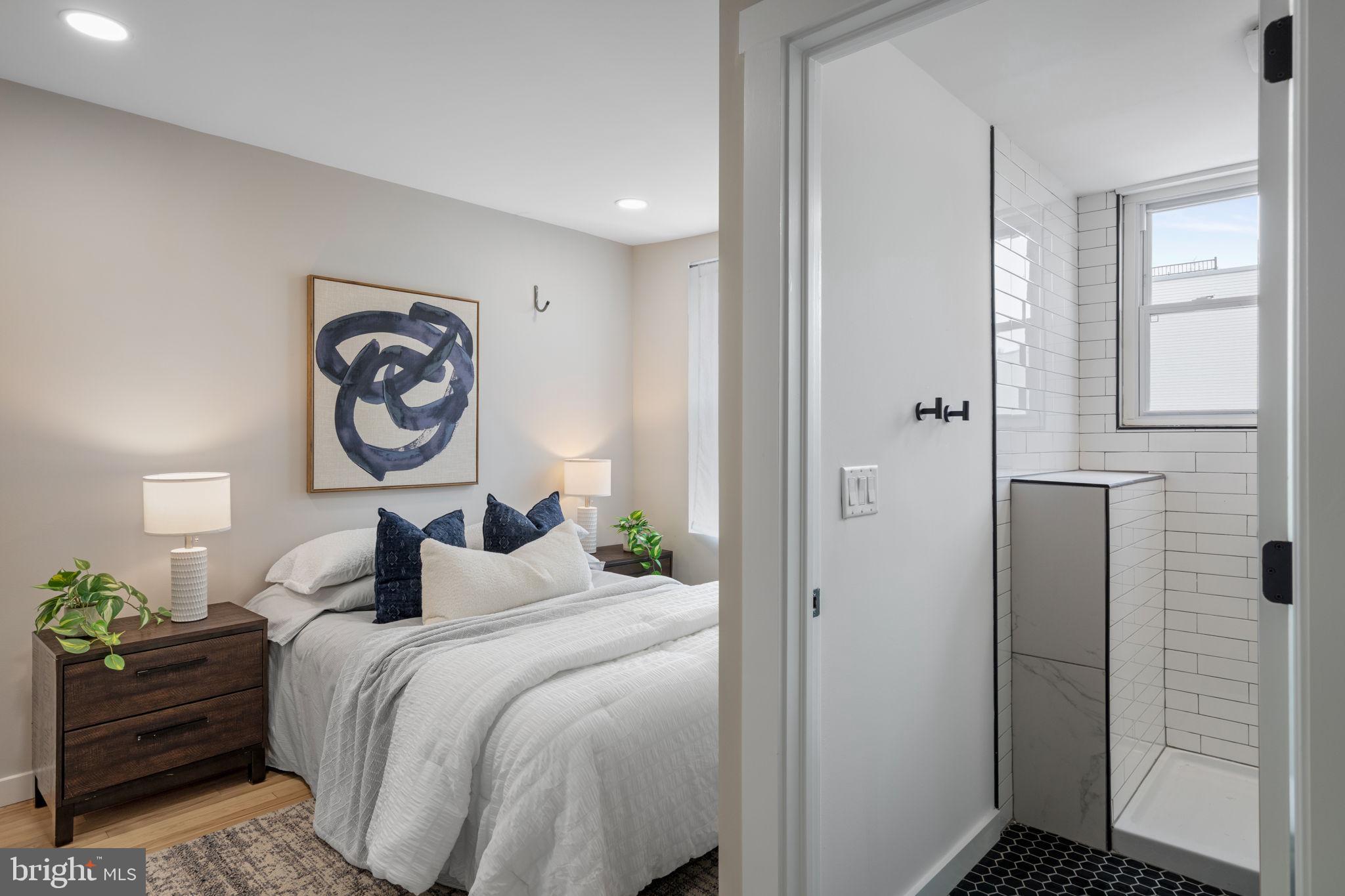 619 E THOMPSON STREET