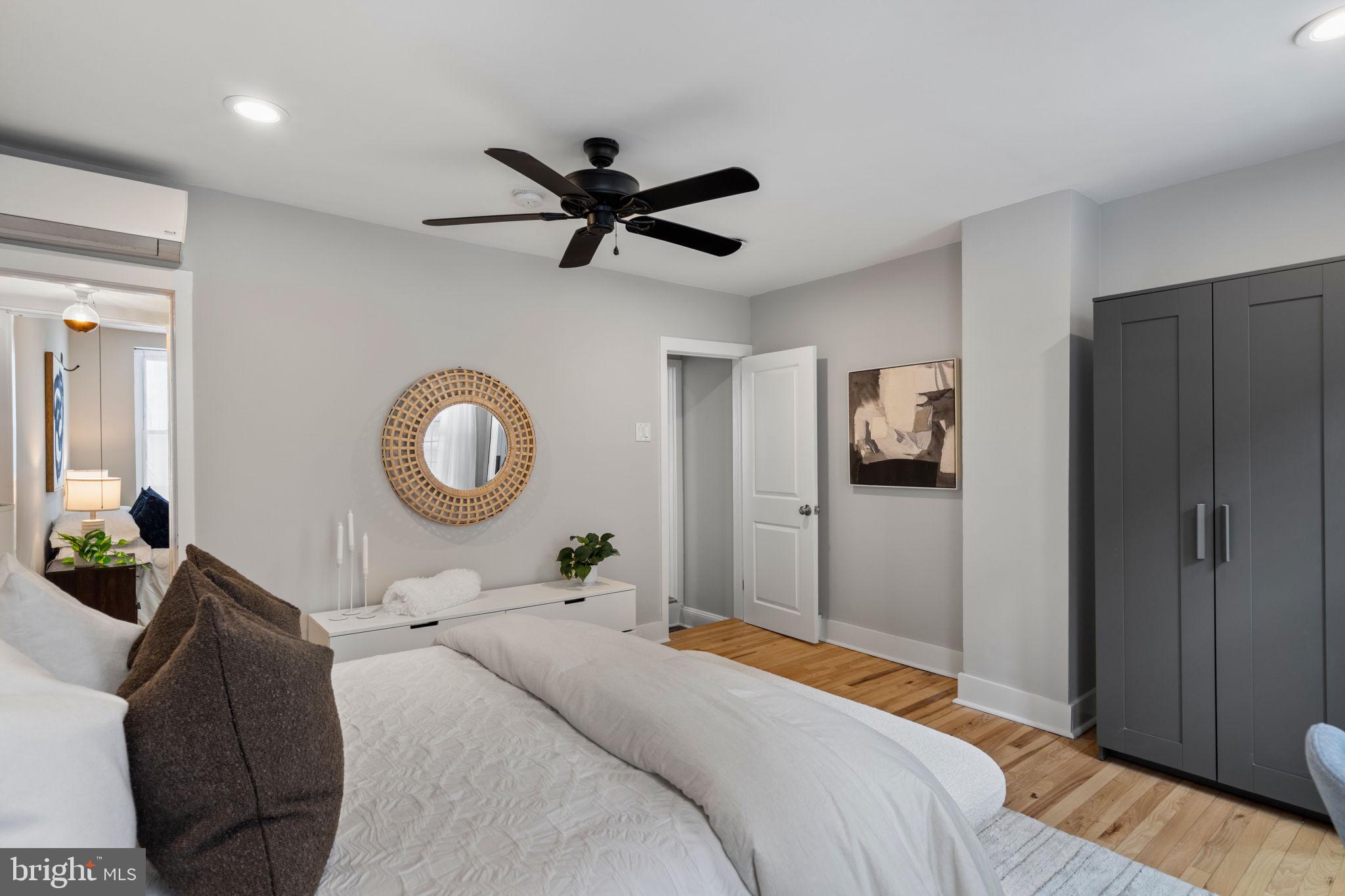 619 E THOMPSON STREET